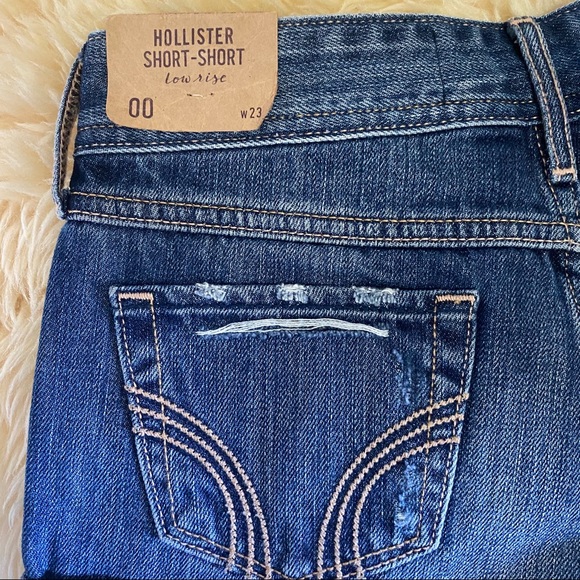 Hollister Low Rise Distressed Denim Short Shorts - Picture 5 of 7